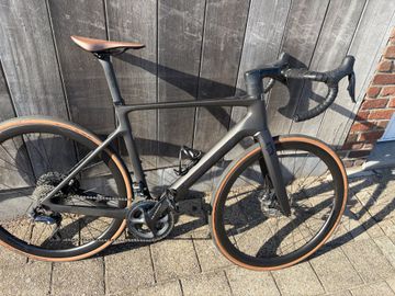Used Scott Addict eRIDE 10 2022 2022 Road & Gravel, Black — image 2 of 6