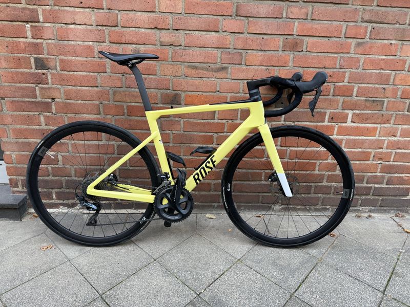 Rose XLITE 04 Ultegra 2023 2023 Road & Gravel d'occasion