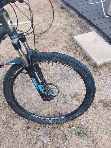 Použité Cannondale Trail 5 2017 2017 Mountainbike — obrázek 12 z 22