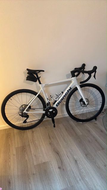 Gebrauchtes Bianchi Sprint 105 2025 2025 Road & Gravel, Weiß — Bild 1 von 5