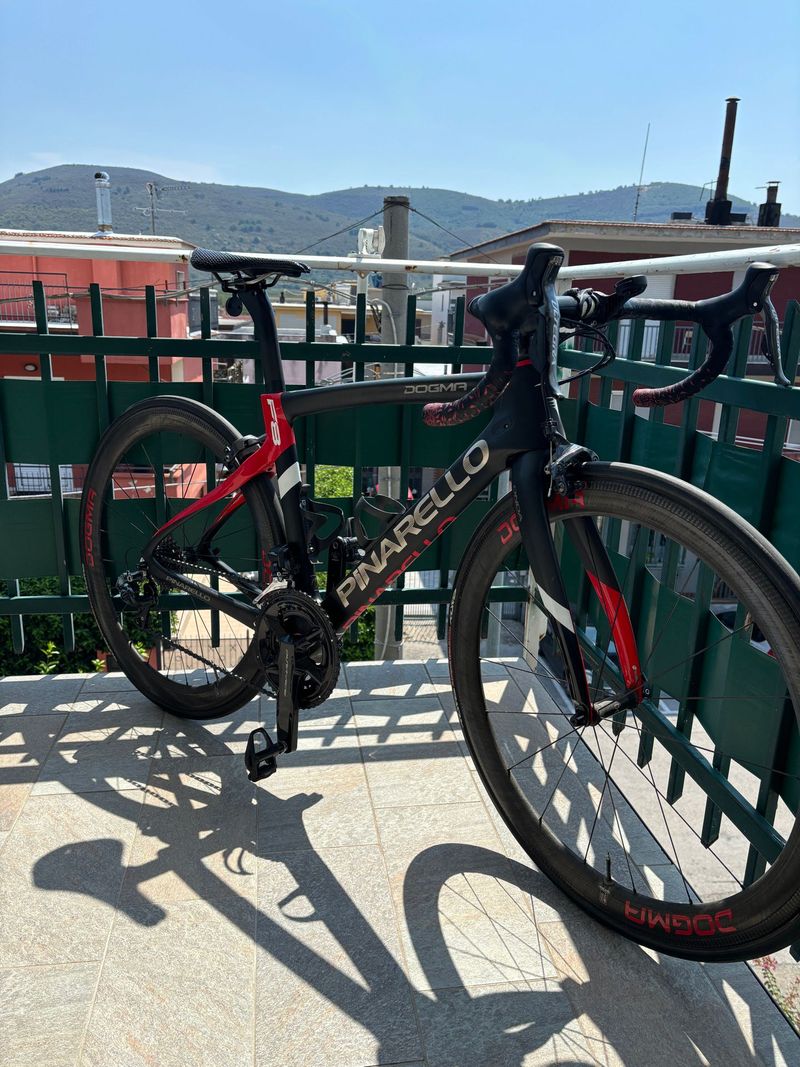 Tweedehands Pinarello Dogma F8 Ultegra di2 2019 Road & Gravel