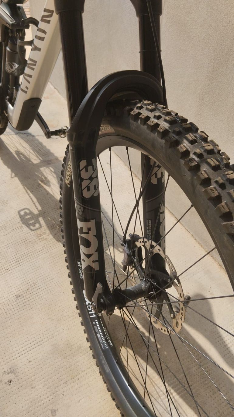 Used Canyon Strive CFR Underdog 2025 2025 Mountainbike, Light Gray — image 5 of 5
