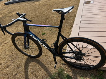 Brugt Giant Propel Advanced SL 0 2024 2024 Road & Gravel — billede 2 af 8