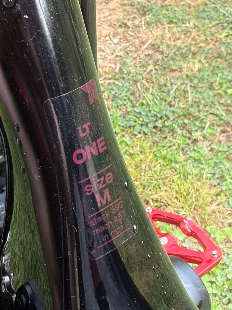 Used BMC Fourstroke LT ONE 2024 2024 Mountainbike, Red, 29 — image 20 of 23