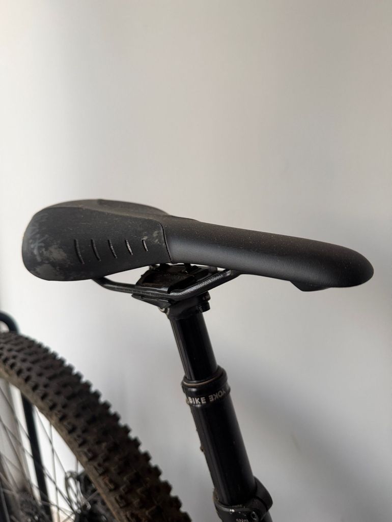 Použité BMC Fourstroke LT ONE 2024 2024 Mountainbike — obrázek 4 z 12