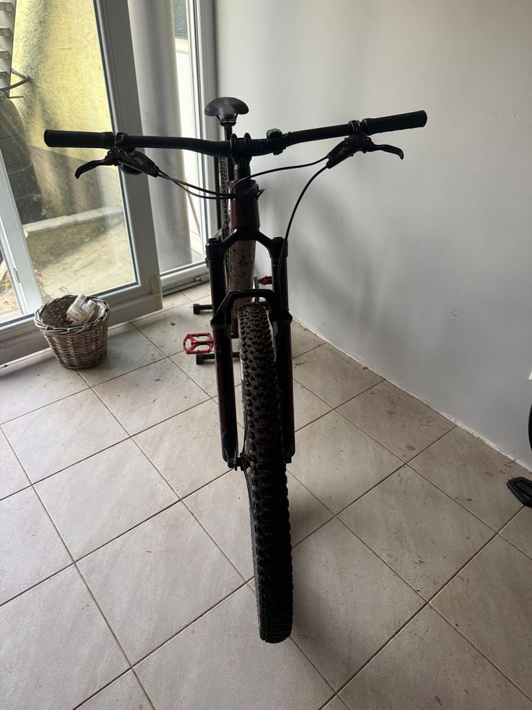 Použité BMC Fourstroke LT ONE 2024 2024 Mountainbike — obrázek 12 z 12
