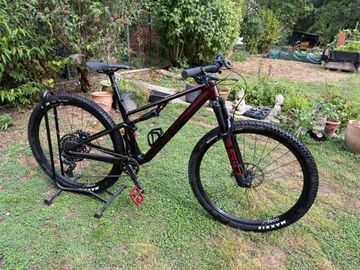 Used BMC Fourstroke LT ONE 2024 2024 Mountainbike, Red, 29 — image 1 of 23