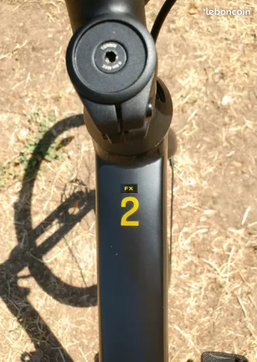 Used Trek FX 2 Gen 4 2025 2025 Urban, Black — image 4 of 5