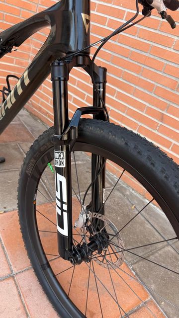Używany Giant Anthem Advanced SL 0 2026 2026 Mountainbike — zdjęcie 8 z 10