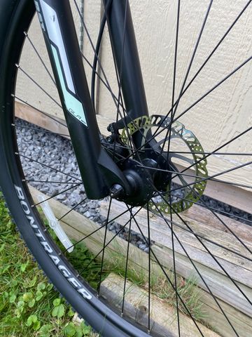 Used Trek Skye SL Women's 2018 2018 Mountainbike, Green, 27.5 — image 11 of 13