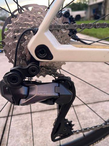 Used BMC Roadmachine THREE 2023 2023 Road & Gravel, White — image 3 of 7
