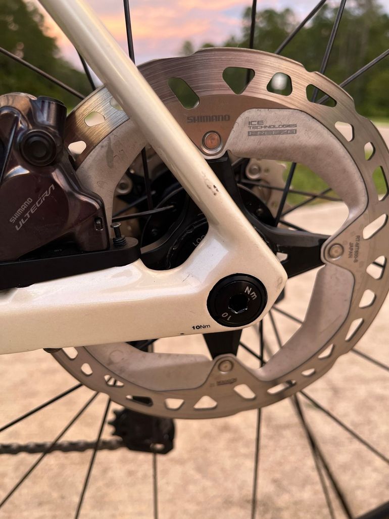 Used BMC Roadmachine THREE 2023 2023 Road & Gravel, White — image 5 of 7