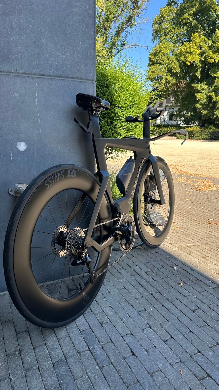Canyon Speedmax CF SLX 7 Di2 2026 2026 Road & Gravel usato, Nero — immagine 5 di 8