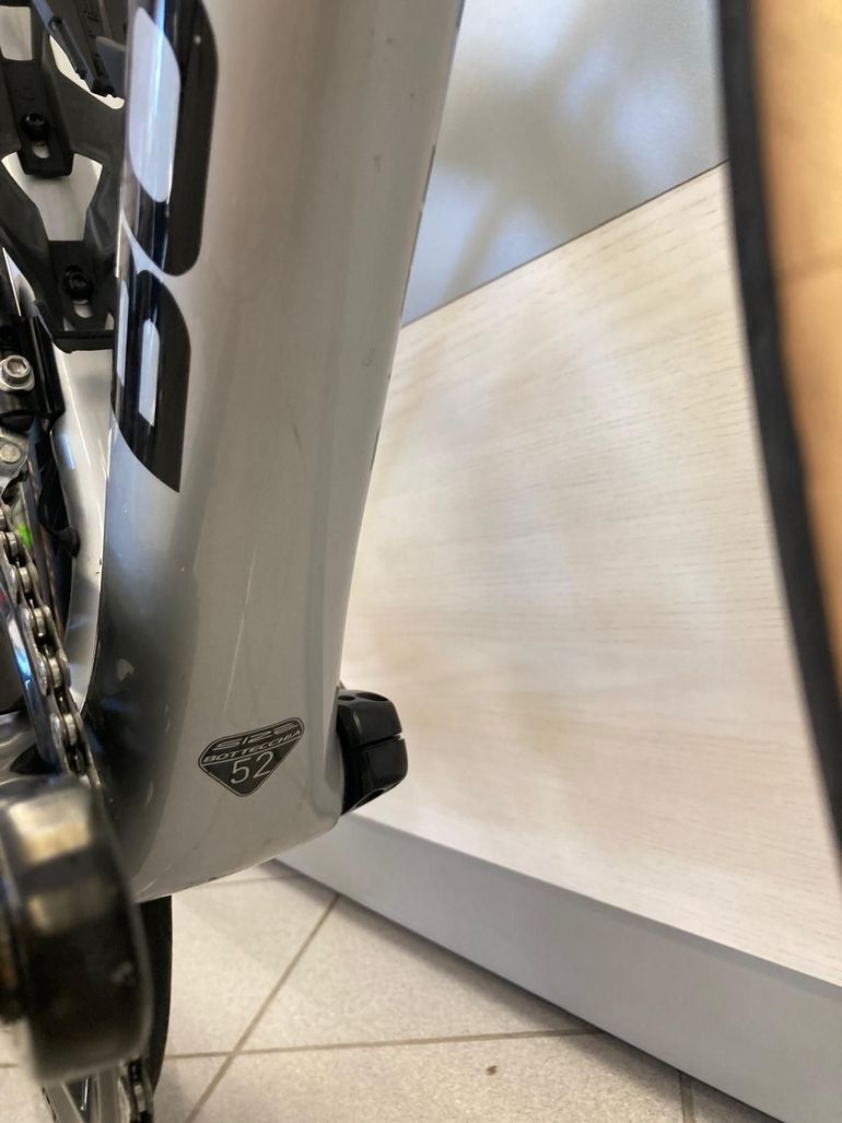 Used Bottecchia Custom Shimano 105 Di2 2026 Road & Gravel, Light Gray — image 11 of 19