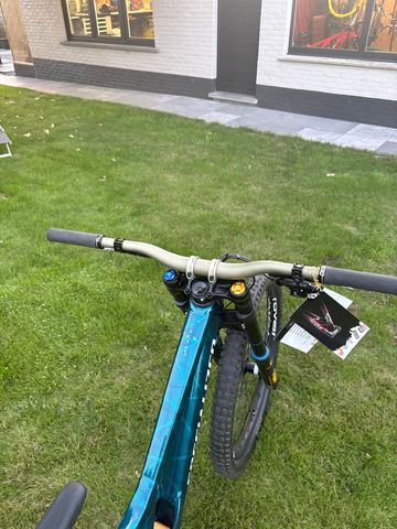 Gebrauchtes Specialized Demo Race 2024 2024 Mountainbike, Blau, 29, 27.5 — Bild 12 von 12