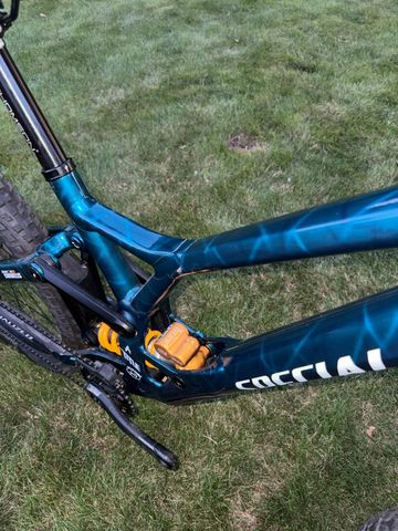 Gebrauchtes Specialized Demo Race 2024 2024 Mountainbike, Blau, 29, 27.5 — Bild 4 von 12