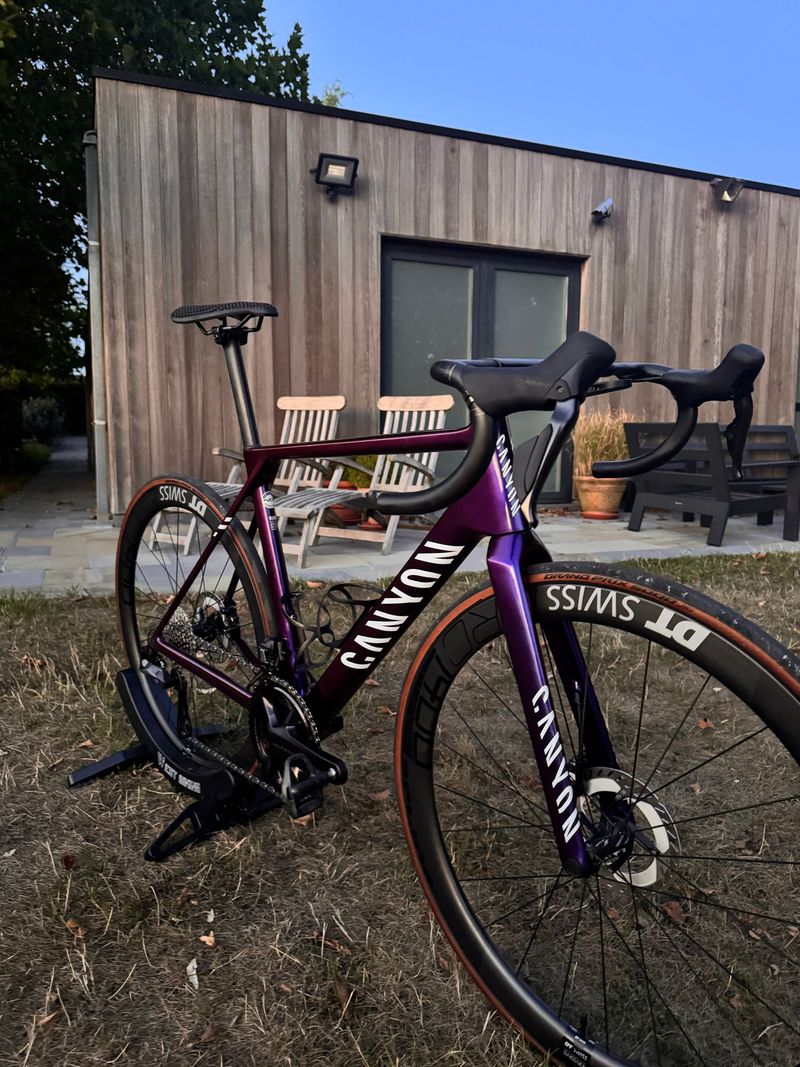 Gebrauchtes Canyon Ultimate CFR Di2 Aero 2025 2025 Road & Gravel