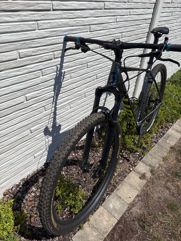 Used Scott Scale 980 2022 2022 Mountainbike, Light Gray, 29 — image 2 of 6