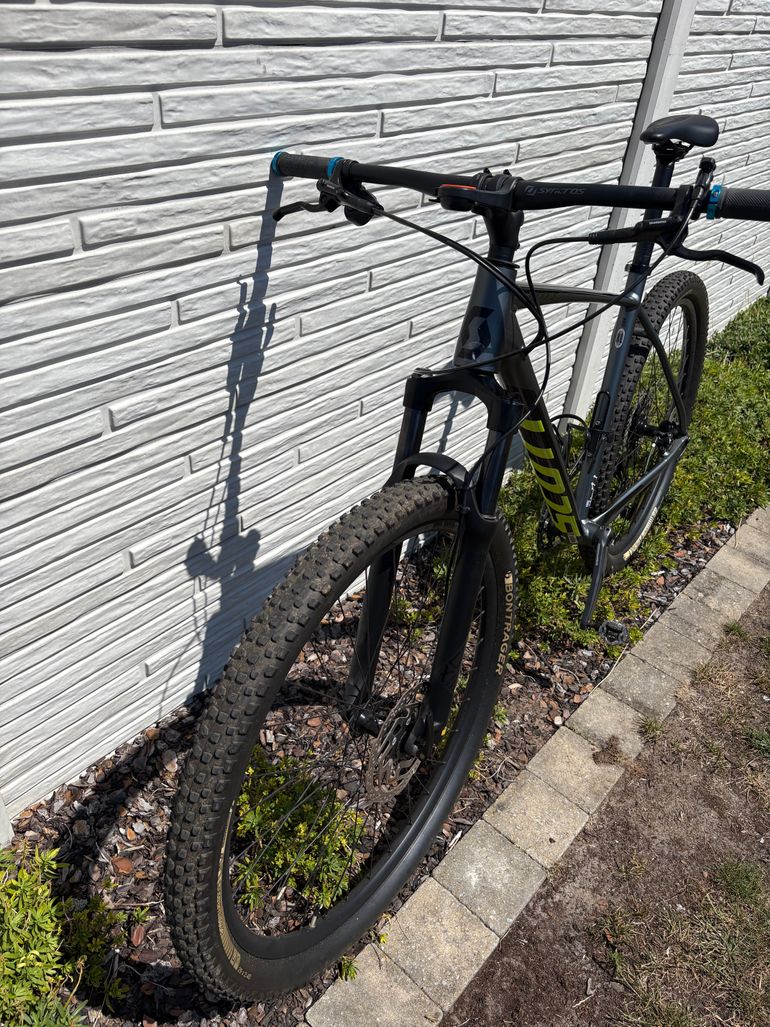 Used Scott Scale 980 2022 2022 Mountainbike, Light Gray, 29 — image 2 of 6