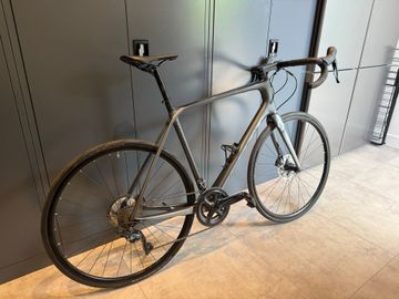 Scott Addict 10 disc 2020 2020 Road & Gravel usato, Grigio chiaro — immagine 2 di 11
