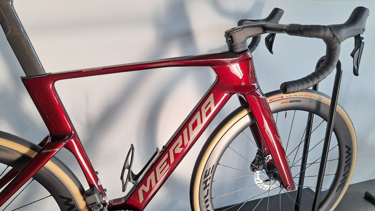 MERIDA REACTO 6000 model year 2027 2027 Road & Gravel d'occasion — image 2 sur 3