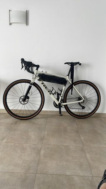 Tweedehands Trek Checkpoint ALR 5 2023 2023 Road & Gravel — afbeelding 1 van 3