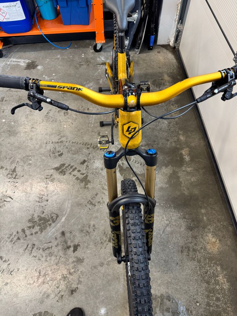 Brugt Lapierre Spicy CF 8.9 Customs 2025 2025 Mountainbike — billede 3 af 12