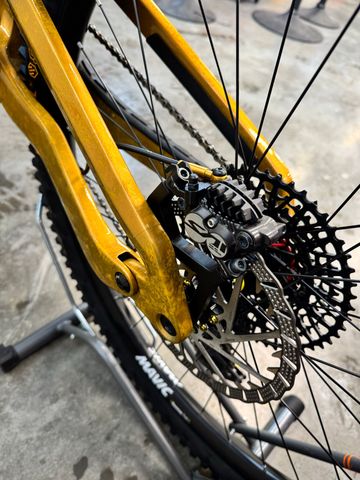 Brugt Lapierre Spicy CF 8.9 Customs 2025 2025 Mountainbike — billede 8 af 12