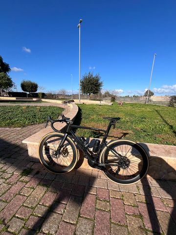Used Lightcarbon Custom Frameset 2025 Road & Gravel, Black — image 1 of 6