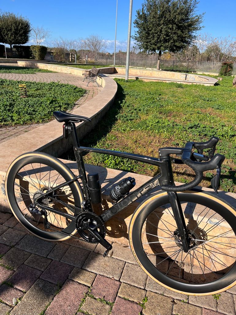 Used Lightcarbon Custom Frameset 2025 Road & Gravel, Black — image 4 of 6