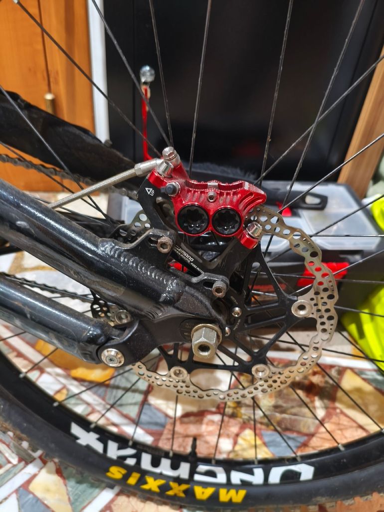 Used YT Industries Capra Shimano Deore 2017 Mountainbike, Black — image 10 of 14