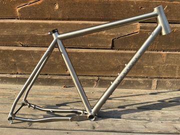 Used Bearclaw Thunderhawk Frameset Frameset 2023 Road & Gravel, Light Gray — image 5 of 8