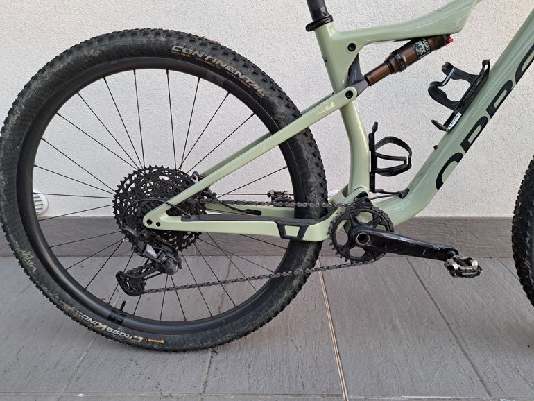 Orbea OIZ M10 2023 2023 Mountainbike usato, Verde — immagine 4 di 6