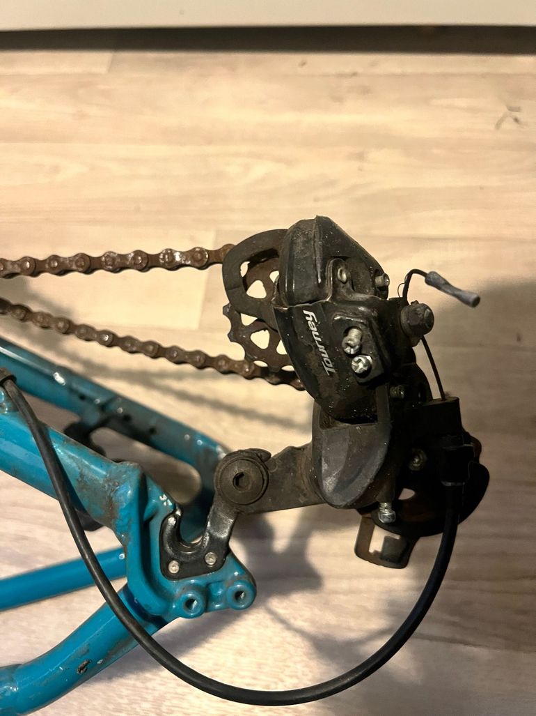 Used Trek Marlin 5 2021 Frameset 2021 Mountainbike, Blue, 27.5, 29 — image 5 of 6