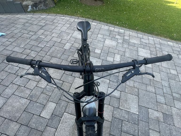 Tweedehands YT Industries Capra CORE 1 MX 2023 2023 Mountainbike — afbeelding 13 van 14