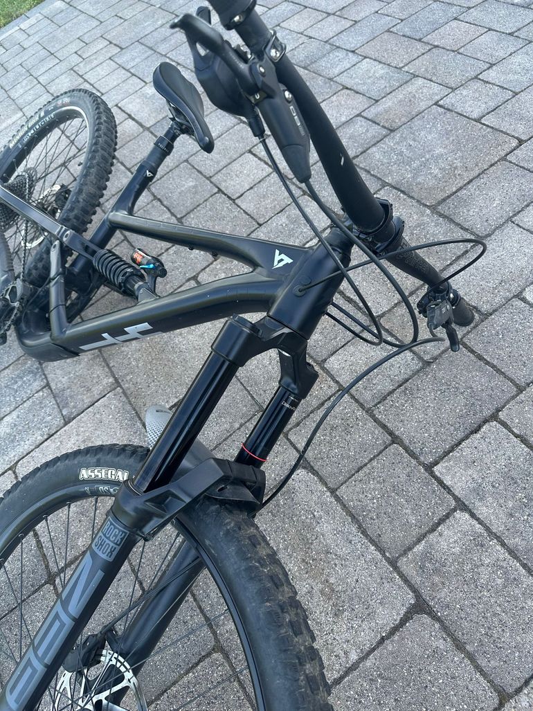 Tweedehands YT Industries Capra CORE 1 MX 2023 2023 Mountainbike — afbeelding 2 van 14