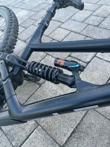 Tweedehands YT Industries Capra CORE 1 MX 2023 2023 Mountainbike — afbeelding 3 van 14