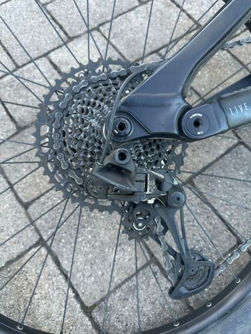 Tweedehands YT Industries Capra CORE 1 MX 2023 2023 Mountainbike — afbeelding 4 van 14