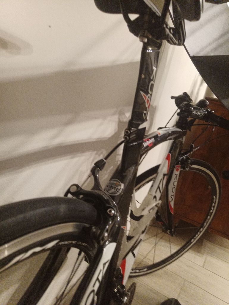 Kuota Kharma Shimano 105 2020 Road & Gravel d'occasion — image 4 sur 4