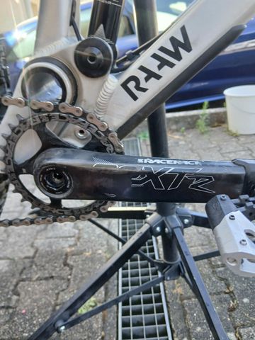 Used RAAW V1 2026 Mountainbike, Light Gray — image 13 of 18