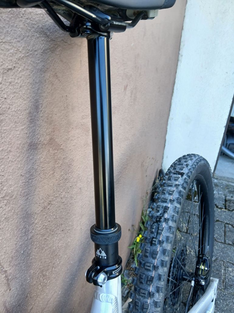 Used RAAW V1 2026 Mountainbike, Light Gray — image 5 of 18