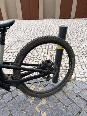 Canyon Spectral CF 7 2025 2025 Mountainbike de segunda mano, Gris claro — imagen 6 de 6