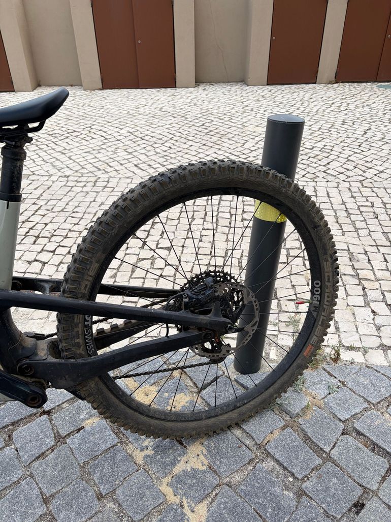 Canyon Spectral CF 7 2025 2025 Mountainbike de segunda mano, Gris claro — imagen 6 de 6