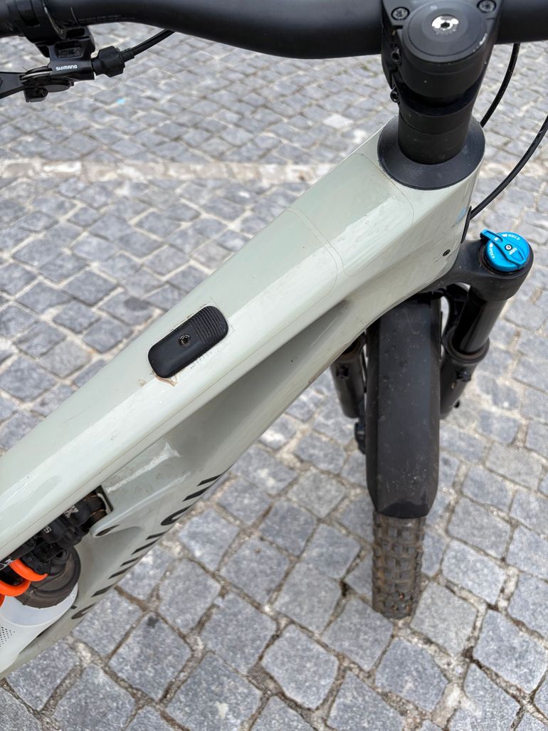 Canyon Spectral CF 7 2025 2025 Mountainbike de segunda mano, Gris claro — imagen 4 de 6