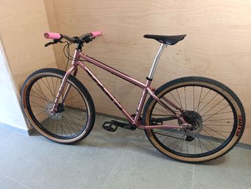Used Kona Unit 2022 2022 Mountainbike, Red, 29 — image 2 of 15