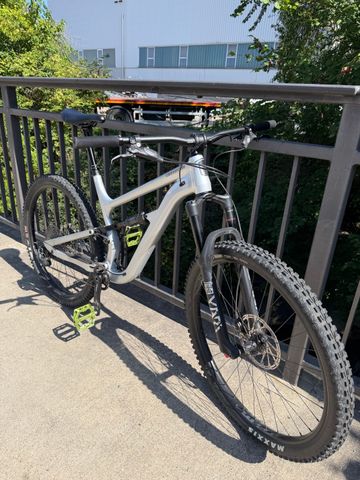 Used Cannondale Habit Waves 2021 2021 Mountainbike, Light Gray, 29 — image 2 of 5