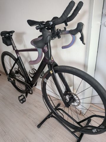 Focus paralane 8.8 Custom SRAM Rival eTap AXS 2025 Road & Gravel de segunda mano, Negro — imagen 4 de 5