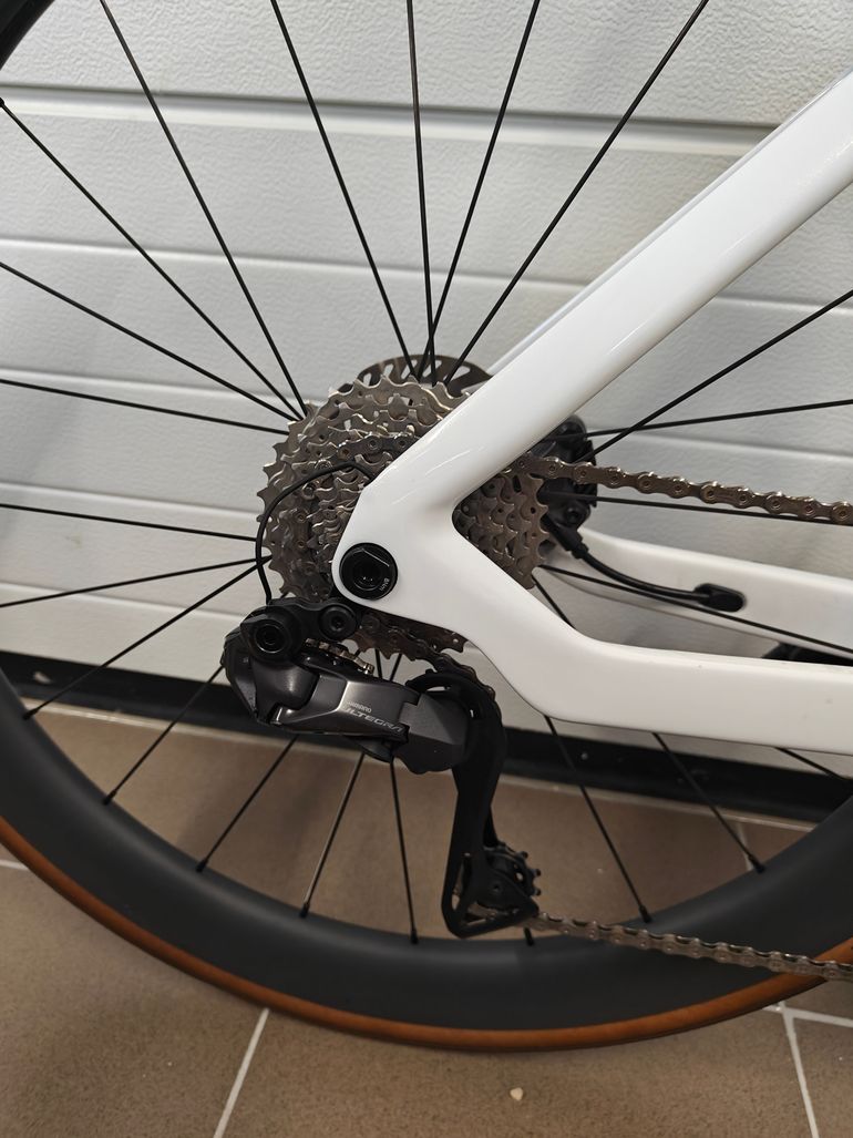 Brugt Orbea Orca Aero M20iLTD 2026 2026 Road & Gravel — billede 3 af 9