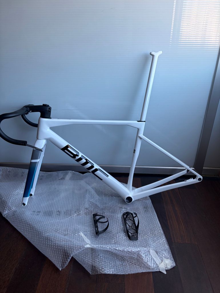 Tweedehands BMC Kaius 01 THREE 2023 Frameset 2023 Road & Gravel — afbeelding 3 van 3
