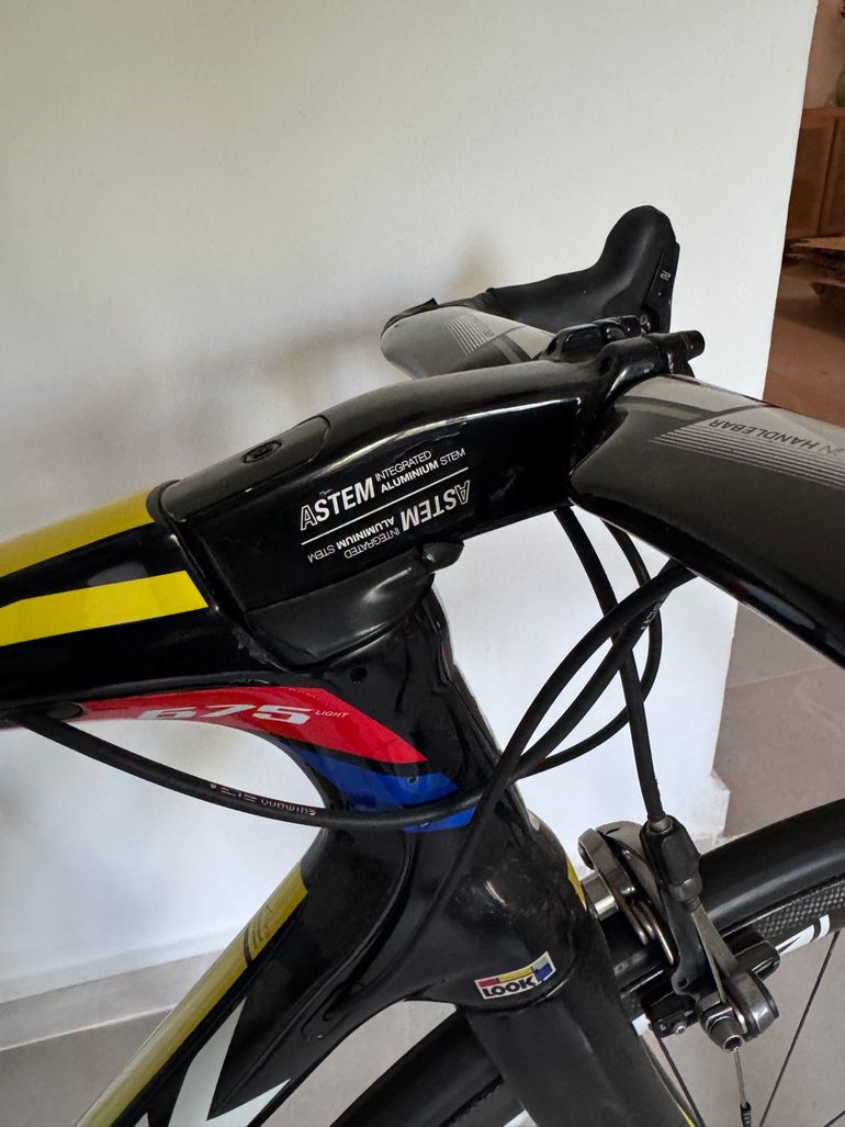 Used Look Custom SRAM Force eTap AXS 2020 Road & Gravel, Black — image 8 of 10